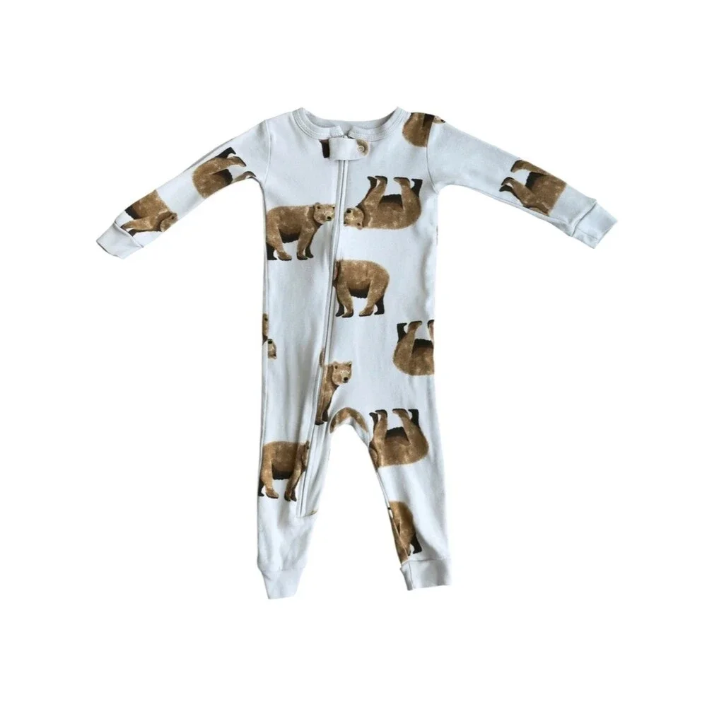 Carter’s Baby Long Sleeve Bear Print One Piece Zip Up Cotton Pajamas. 12 Months.